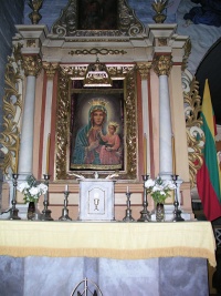 Rumšiškių bažn. altorius..JPG
