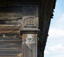 Kasciukiskiu dvaro kampu apdaila.jpg