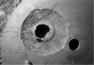 Forto Eben-Emael (Belgija) išsprogdintas kupolas.png